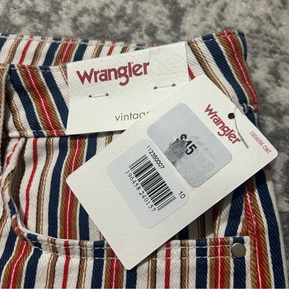 Wrangler Vintage Short Mid-Rise American Stripe Shorts NWT Size 10 - Picture 4 of 8
